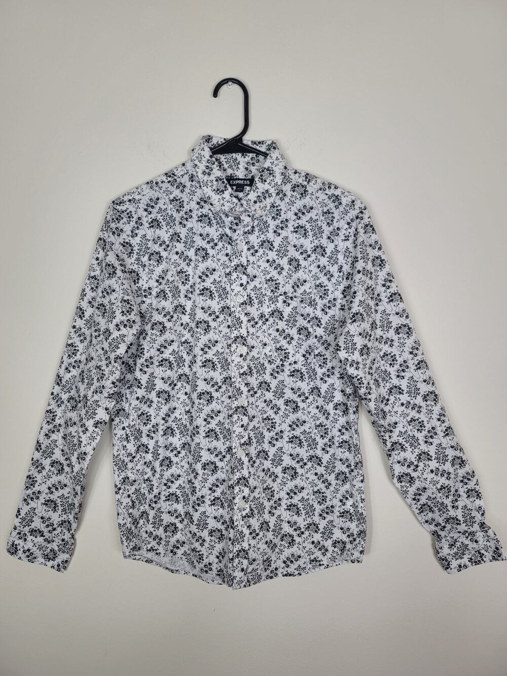 Express Men's Sz S white and black floral print long Sleeve button-down shirt